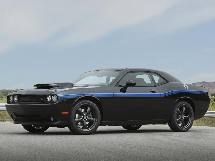  Dodge Challenger by Mopar 2010 года  (фото 2 из 11)